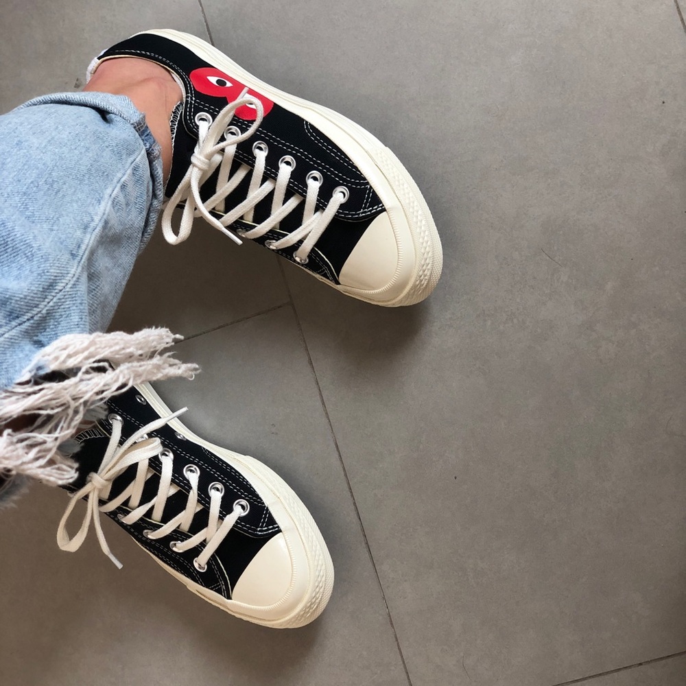commes des garçons converse low top